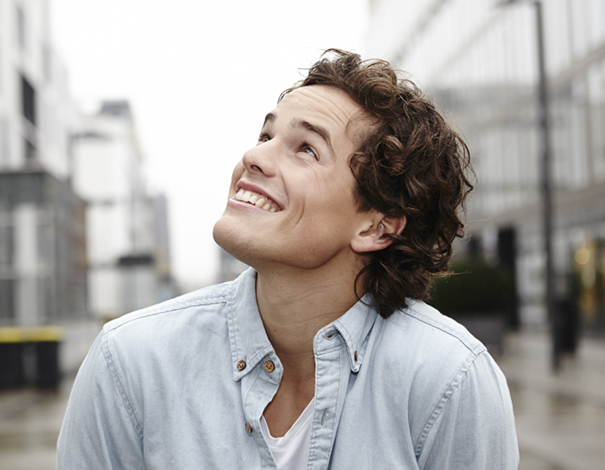 man with testicular cancer